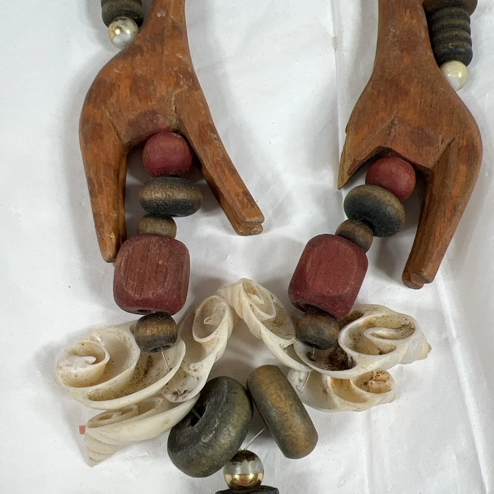 Vintage Hand Carved Wooden African Wildlife Animal Beaded Necklace‎